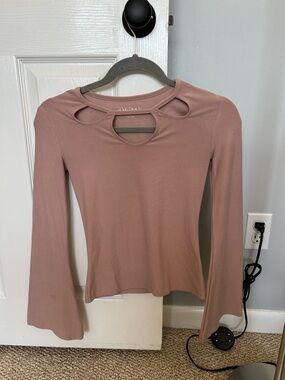 Mudd Mauve Cutout Long-Sleeve Tee